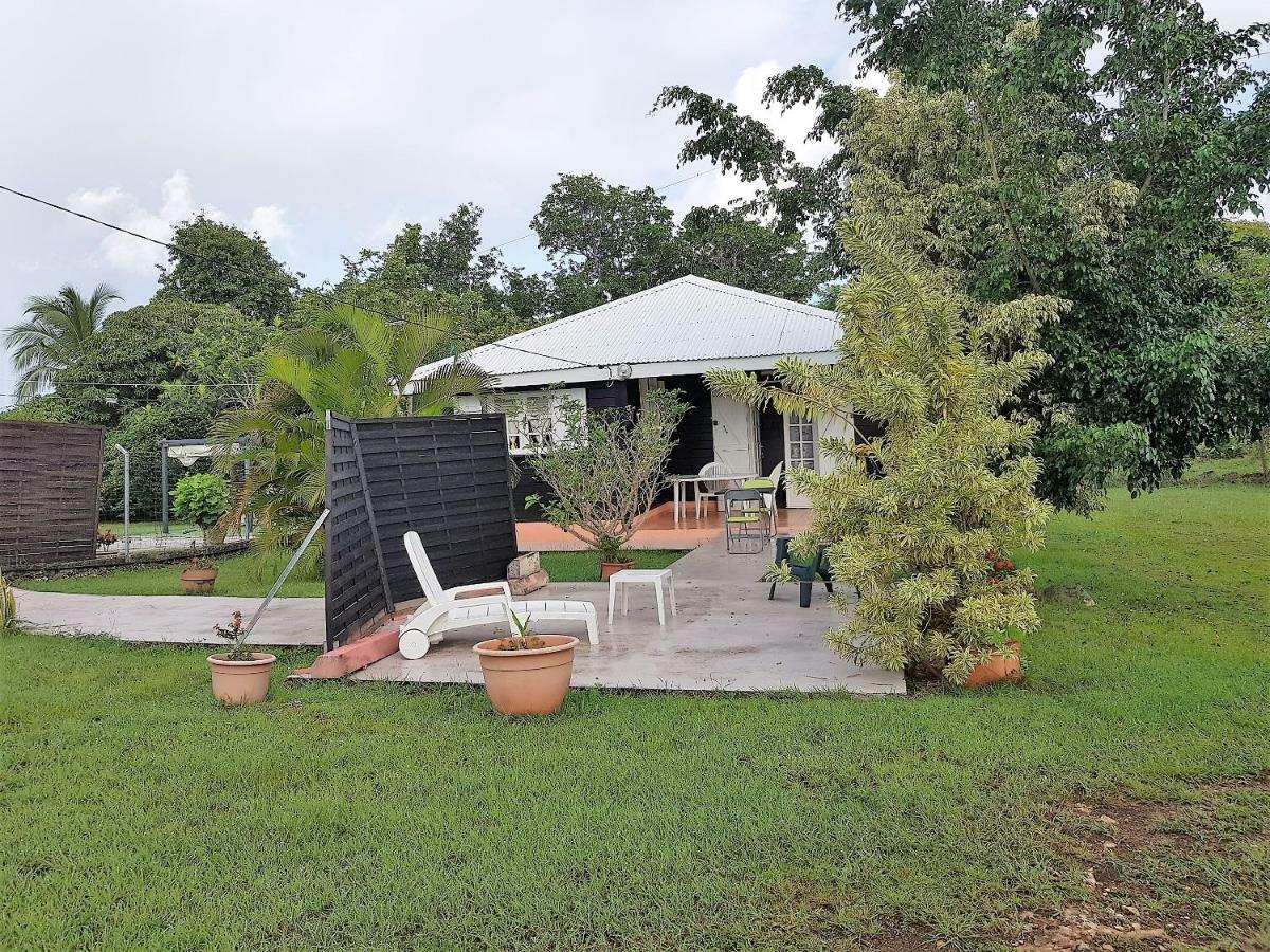 Bungalow Bassin Trouve Sainte-Anne  Exterior photo
